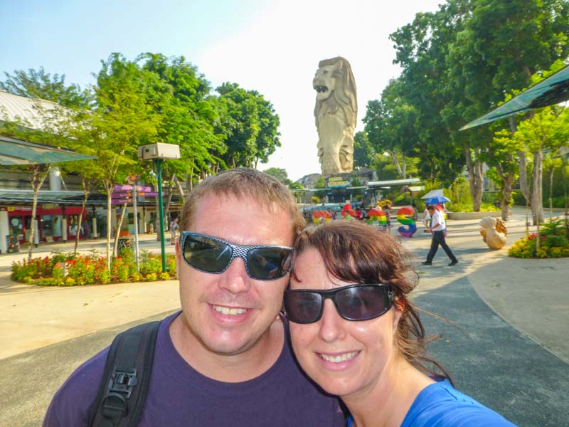 Chris & Matt with a Singapore Merlion