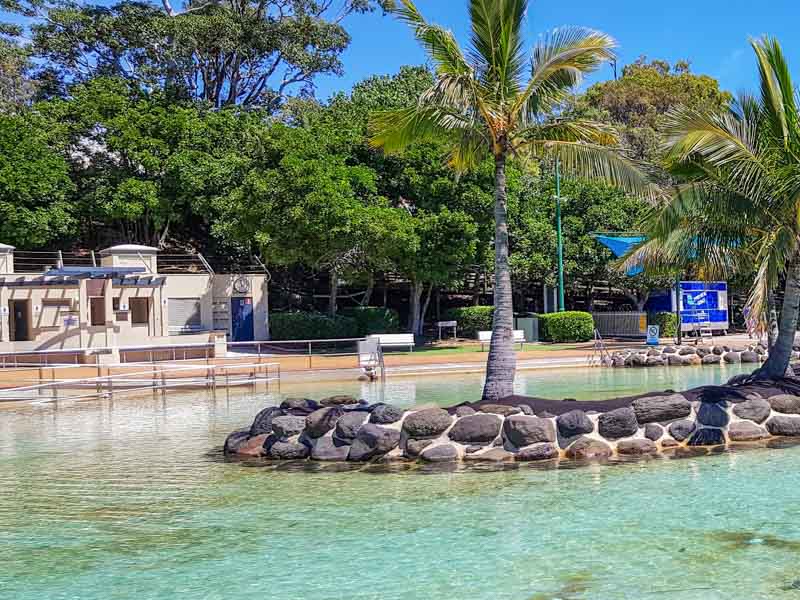 Shower block behind the Redcliffe Lagoon