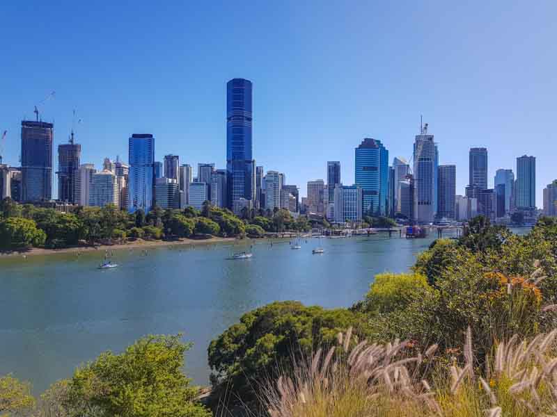 See the city skyline from the Kangaroo Point Cliffs